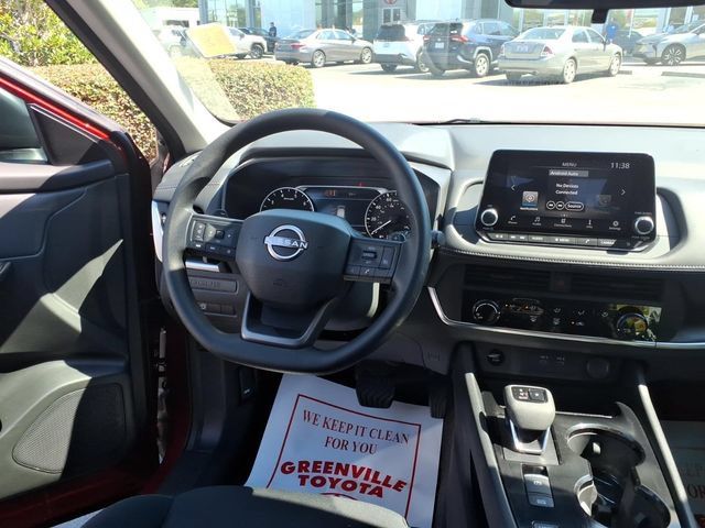 Used 2026 Nissan Rogue S FWD image 13