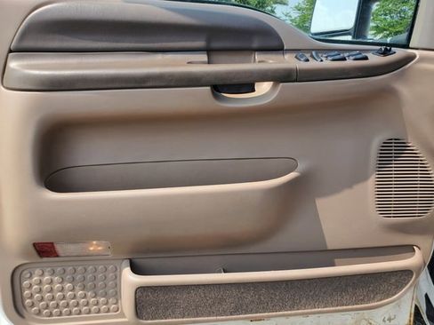 Used 1999 Ford F350 XLT image 7