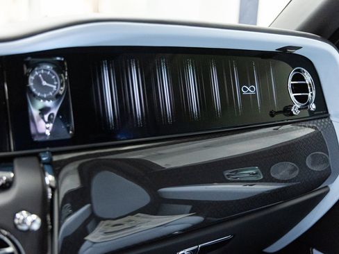 New 2026 Rolls-Royce Cullinan Black Badge image 43