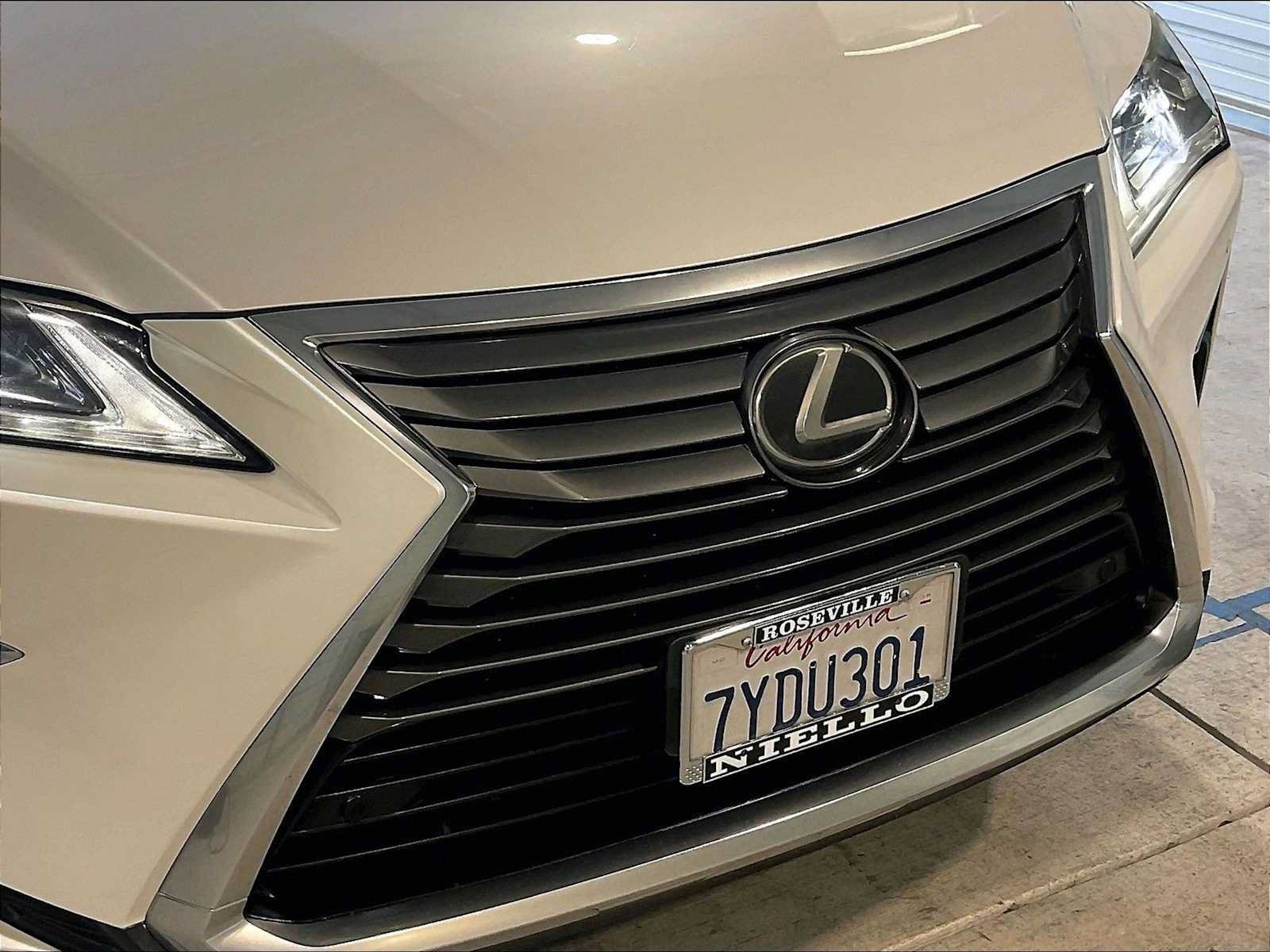 Used 2017 Lexus RX 350 FWD w/ Premium Package image 32