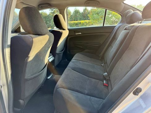 Used 2009 Honda Accord LX-P image 21