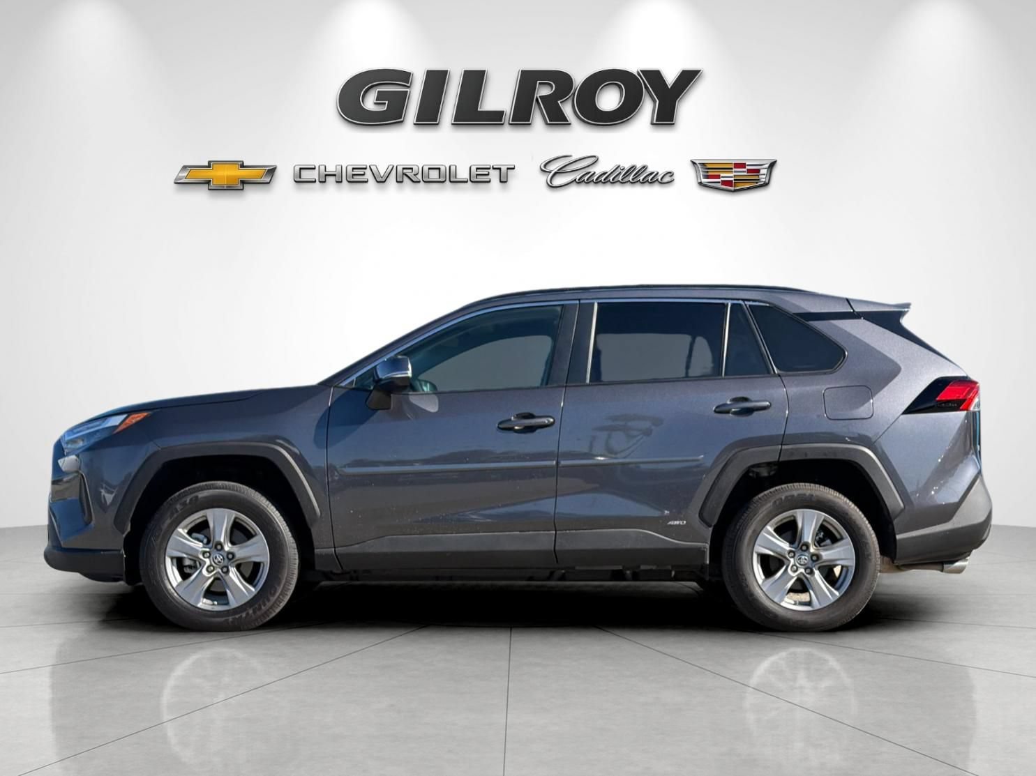 Used 2024 Toyota RAV4 LE AWD/4WD image 6