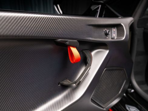 Used 2021 Lamborghini Huracan STO RWD image 69