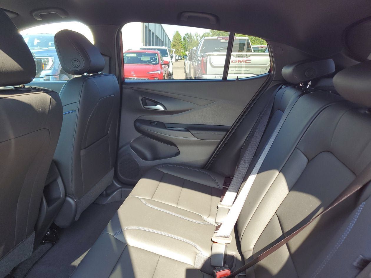 New 2026 Buick Envista Sport Touring w/ Convenience II Package FWD image 10