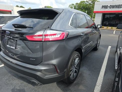 Used 2022 Ford Edge Titanium AWD/4WD image 6