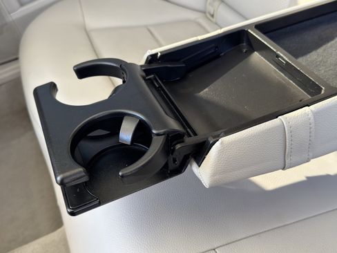 Used 2014 Mercedes-Benz E 350 Sedan image 68