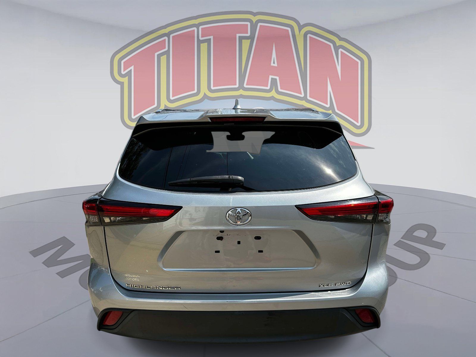 Certified 2021 Toyota Highlander XLE AWD/4WD image 5