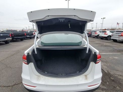 Used 2020 Ford Fusion SE image 24