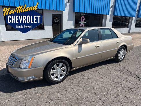Used 2006 Cadillac DTS FWD image 1