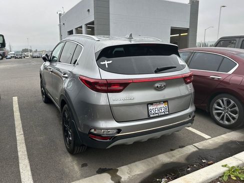 Used 2020 Kia Sportage S image 4