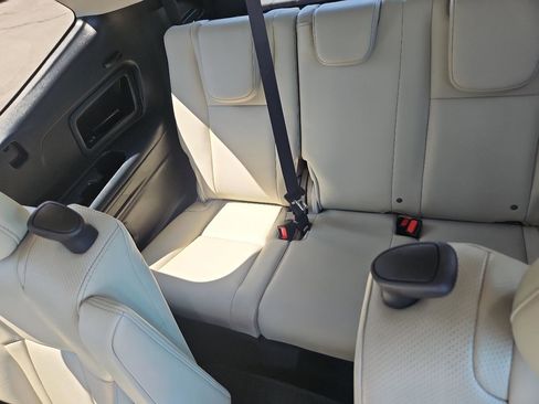 Used 2019 Subaru Ascent Limited AWD/4WD image 22