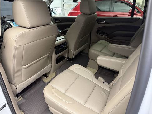 Used 2017 Chevrolet Suburban Premier AWD/4WD image 20