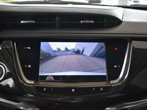 Used 2020 Cadillac XT6 Premium Luxury FWD image 20