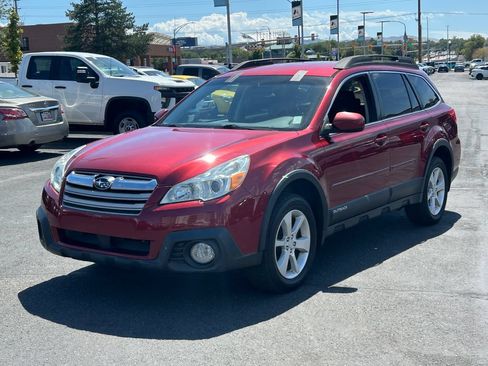 Used 2014 Subaru Outback 2.5i Premium w/ Accessory Value Package (OYZ) AWD/4WD image 9