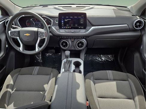 Used 2025 Chevrolet Blazer LT image 16