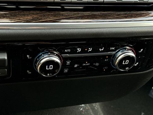 New 2026 GMC Sierra 2500 SLE w/ SLE Value Package; image 21