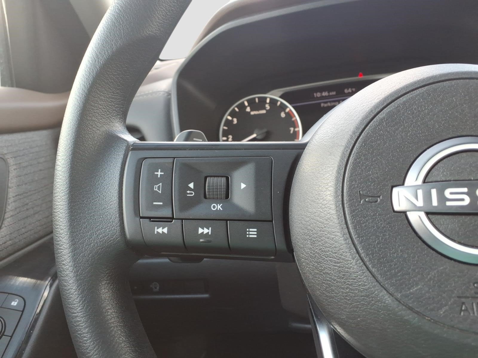 Used 2023 Nissan Rogue S AWD/4WD image 23