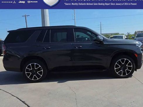 Used 2022 Chevrolet Tahoe RST w/ Luxury Package RWD image 9