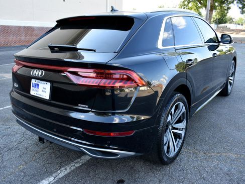 Used 2019 Audi Q8 Prestige w/ Luxury Package image 6