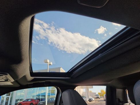 Used 2024 Toyota Tacoma TRD Sport image 22