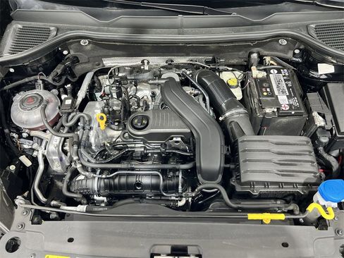 Used 2022 Volkswagen Taos SE image 27