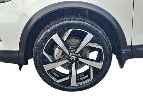 Used 2022 Nissan Rogue Sport SL AWD/4WD image 27