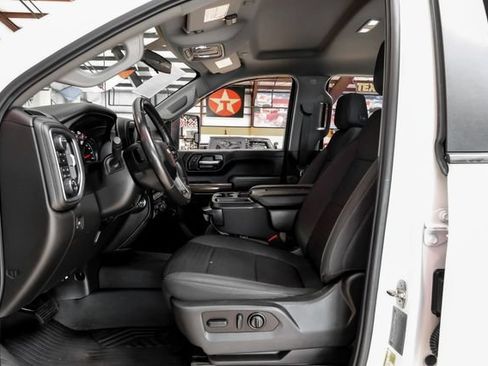 Used 2022 Chevrolet Silverado 2500 LT w/ Convenience Package AWD/4WD image 6