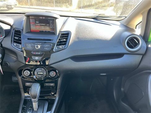 Used 2014 Ford Fiesta SE w/ Equipment Group 201A image 11