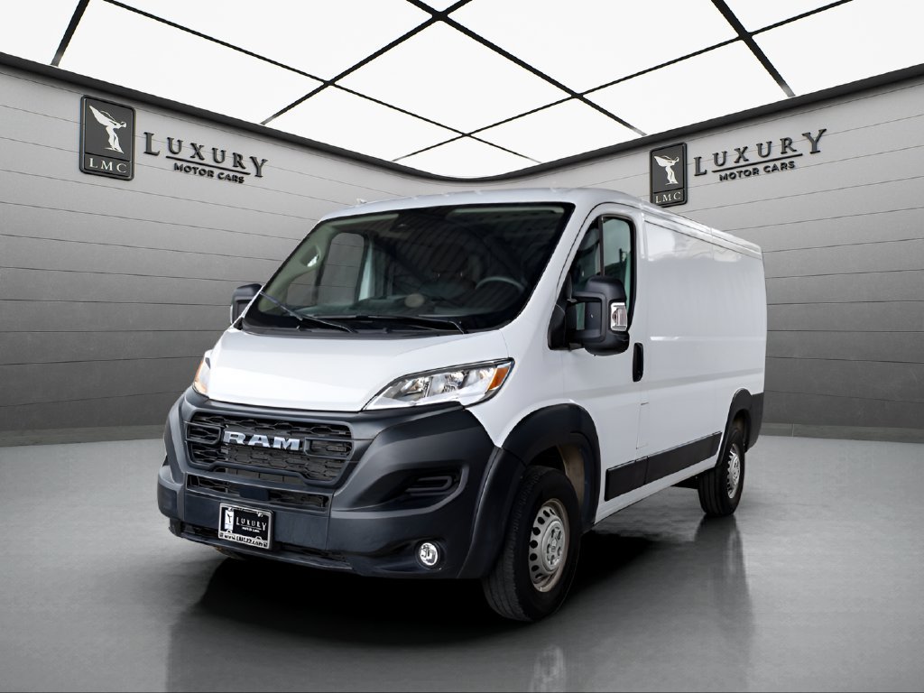 Used 2025 RAM ProMaster 2500 w/ Convenience Group FWD image 4