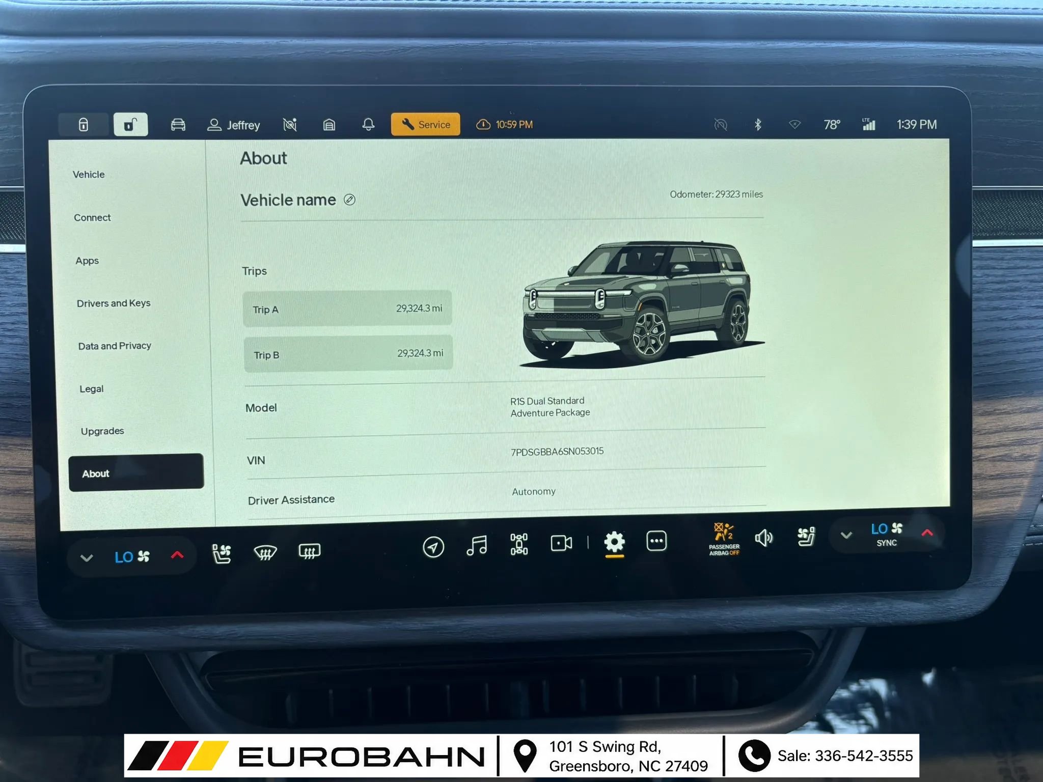 Used 2025 Rivian R1S Adventure Dual AWD/4WD image 20