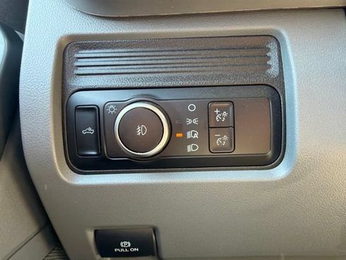 Used 2023 Ford F250 XLT w/ Snow Plow/Camper Package AWD/4WD image 24