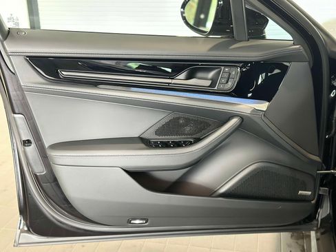 New 2025 Porsche Panamera 4 image 17