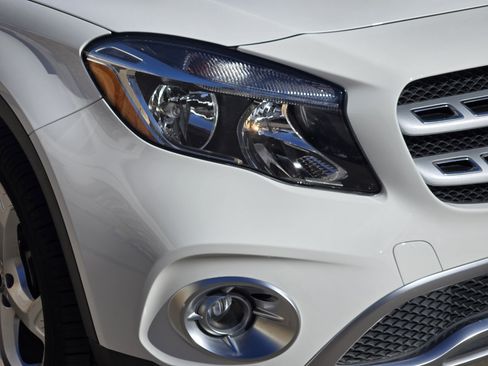 Used 2019 Mercedes-Benz GLA 250 image 11