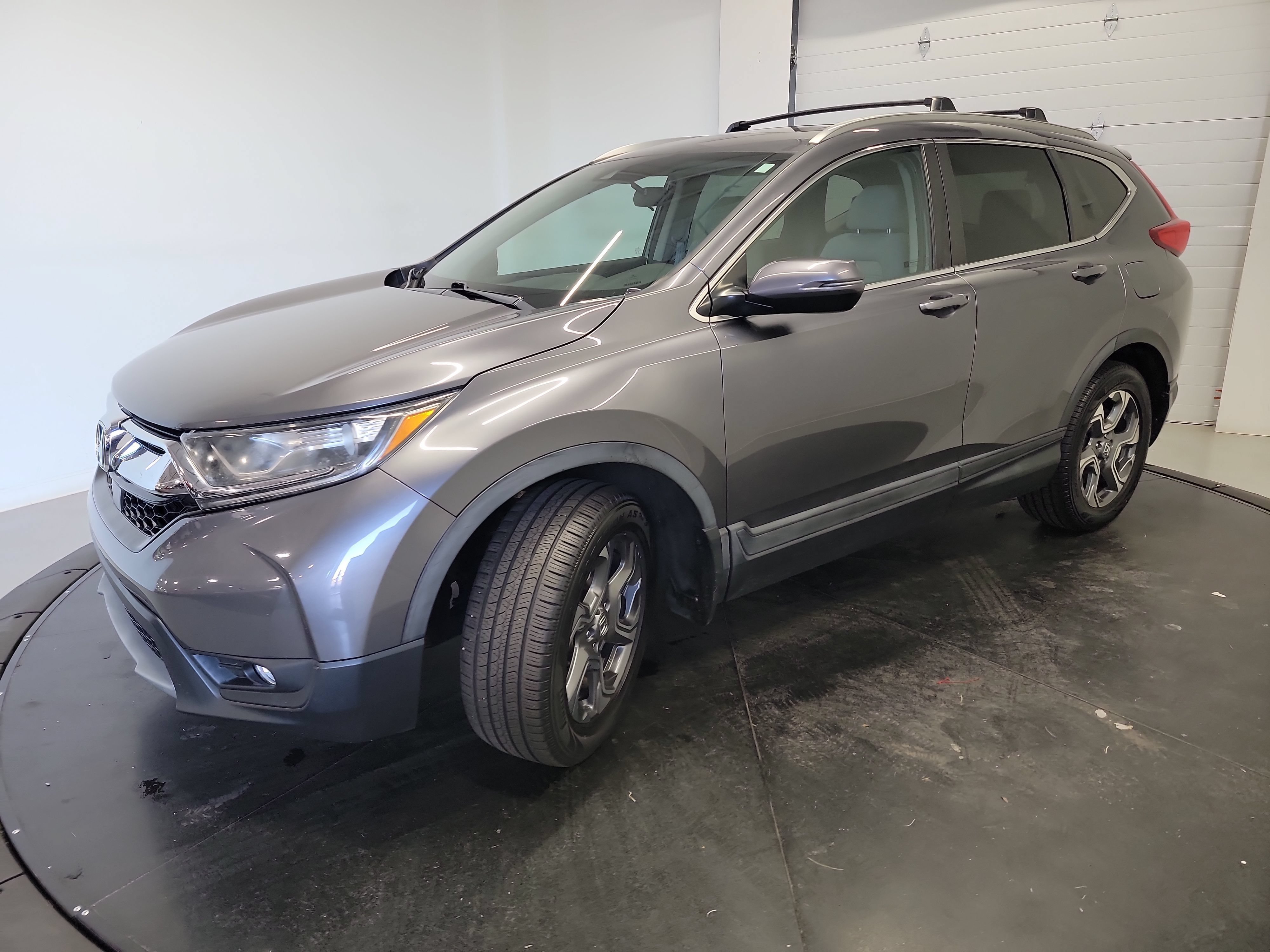 Used 2017 Honda CR-V EX image 3