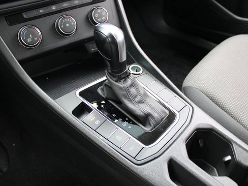 Certified 2021 Volkswagen Jetta S w/ Driver Assistance Package image 17