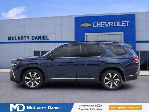 Used 2024 Honda Pilot Elite image 3