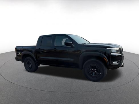 Used 2026 Nissan Frontier PRO-4X AWD/4WD image 2