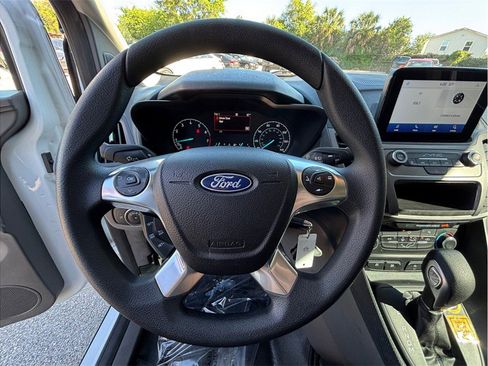 Used 2022 Ford Transit Connect XL image 21