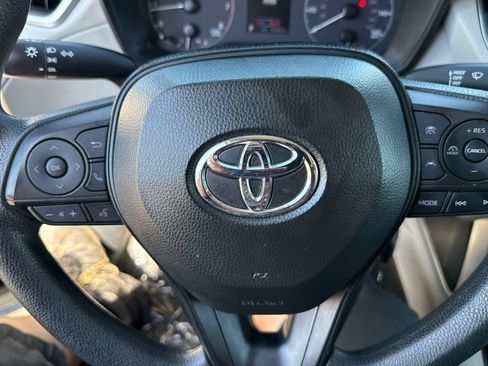 Used 2024 Toyota Corolla Cross L FWD image 26