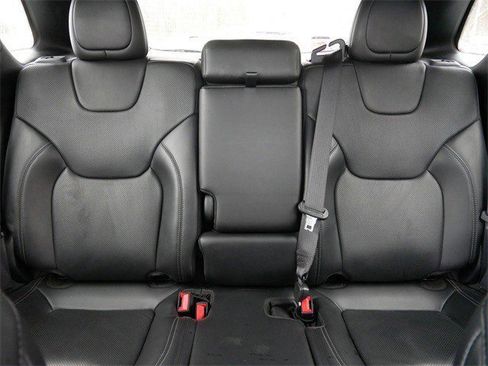 Used 2020 Jeep Cherokee High Altitude image 14