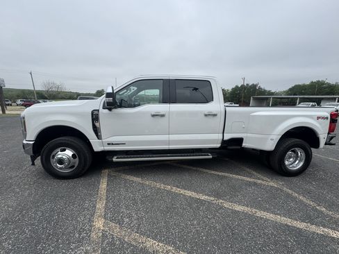 New 2026 Ford F350 Lariat AWD/4WD image 5