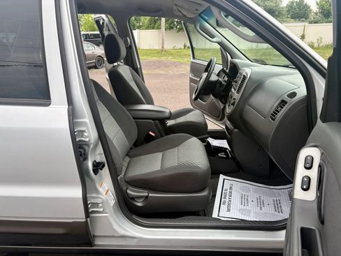 Used 2004 Ford Escape XLT AWD/4WD image 27