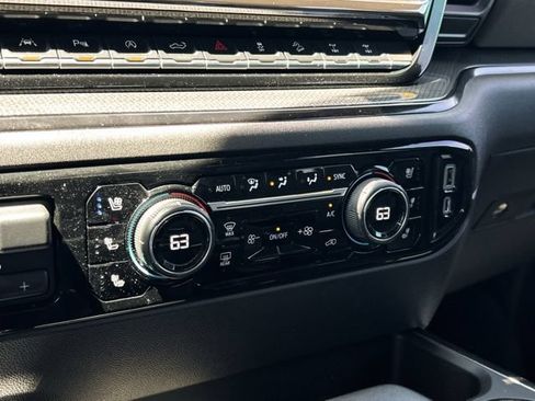 Used 2022 Chevrolet Silverado 1500 ZR2 AWD/4WD image 42