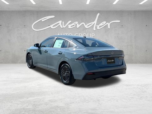 New 2027 Nissan Sentra SV FWD image 15