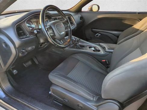 Used 2018 Dodge Challenger SXT RWD image 10