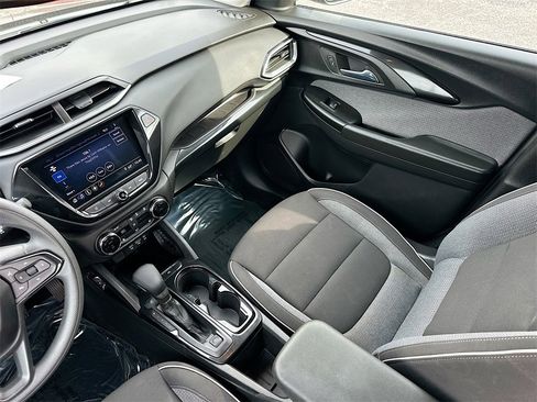 Used 2023 Chevrolet TrailBlazer LT w/ Convenience Package image 21