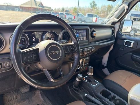 Used 2018 Jeep Wrangler Unlimited Sport S AWD/4WD image 10