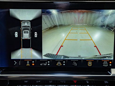 Used 2025 Chevrolet Silverado 1500 High Country w/ High Country Premium Package image 22