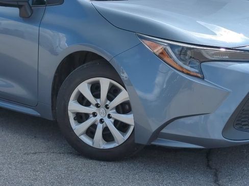 Used 2022 Toyota Corolla LE FWD image 14