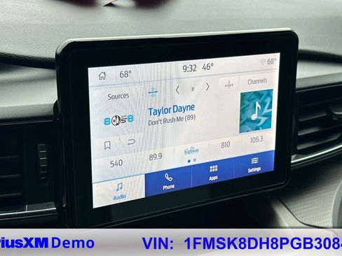 Used 2023 Ford Explorer XLT w/ Equipment Group 202A image 34